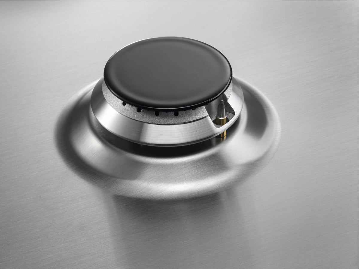 AEG HGX75400SM 75cm wide 5 burner gas hob with Triple crown burner. Black/Silver controls. Cast iro