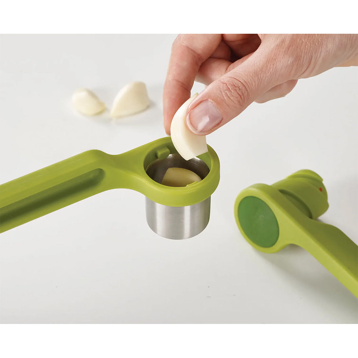 Joseph Joseph 20102 Helix Garlic Press, 2-Piece Design, Stainless-Steel And Nylon Construction - Green