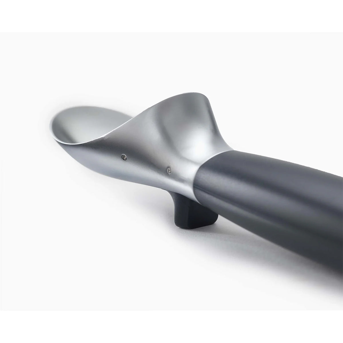 Joseph Joseph 20226 Elevate™ Ice-Cream Scoop - Grey