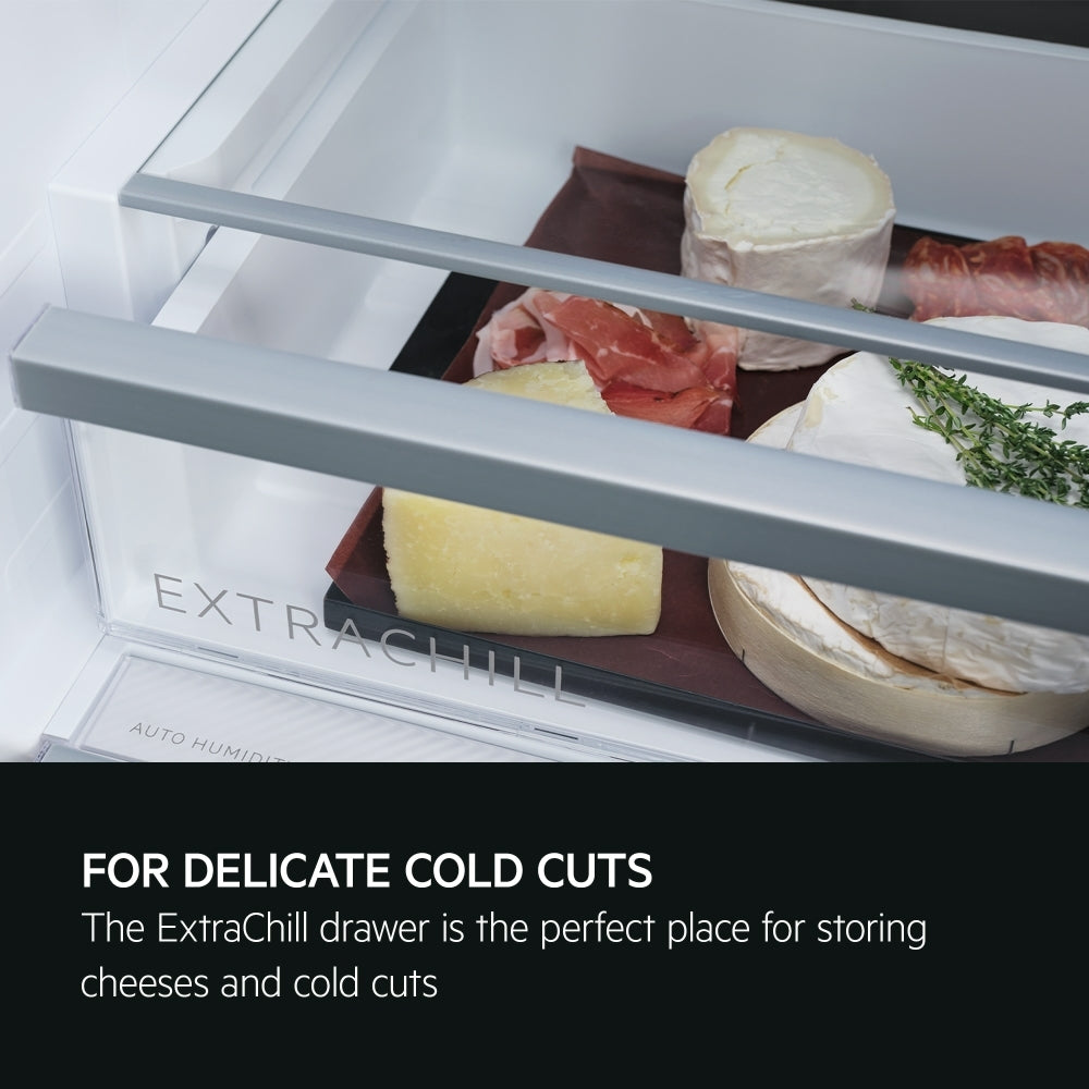 AEG ORC7P321DX Freestanding 70/30 Fridge Freezer Frost Free,Silver,D Rated