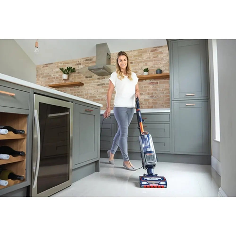 Shark NZ801UKT Classic Anti Hair Wrap Upright Pet Vacuum With Home And Car Cleaning Kit