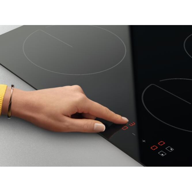 Zanussi ZHRN641K 60cm 4 Zone Ceramic Hob,Black