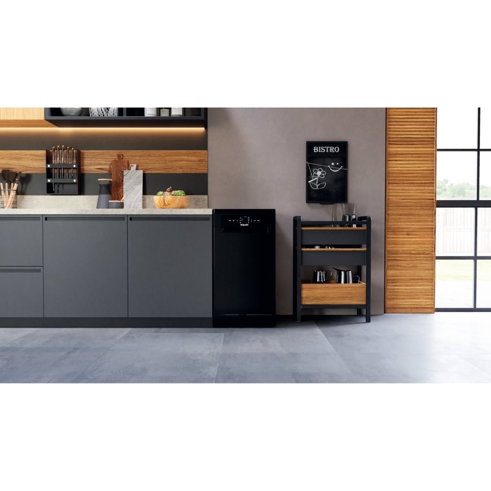 Hotpoint HF9E1B19BUK Slimline Freestanding Dishwasher - Black | Atlantic Electrics