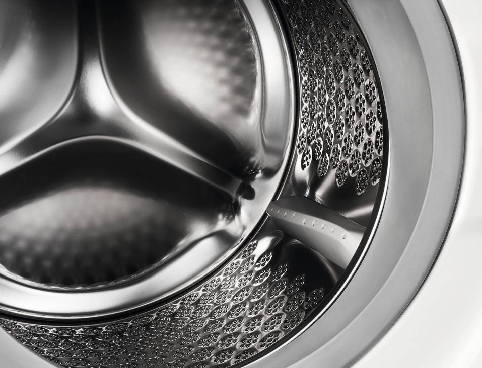 Zanussi Z716WT83BI Integrated Washer Dryer, 7kg, 1600 Spin, White | Atlantic Electrics