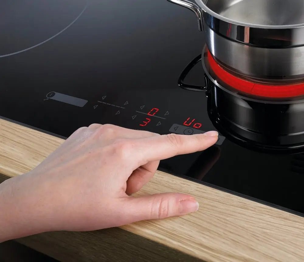 Hisense E6431C 59.5cm Ceramic Hob - Black | Atlantic Electrics