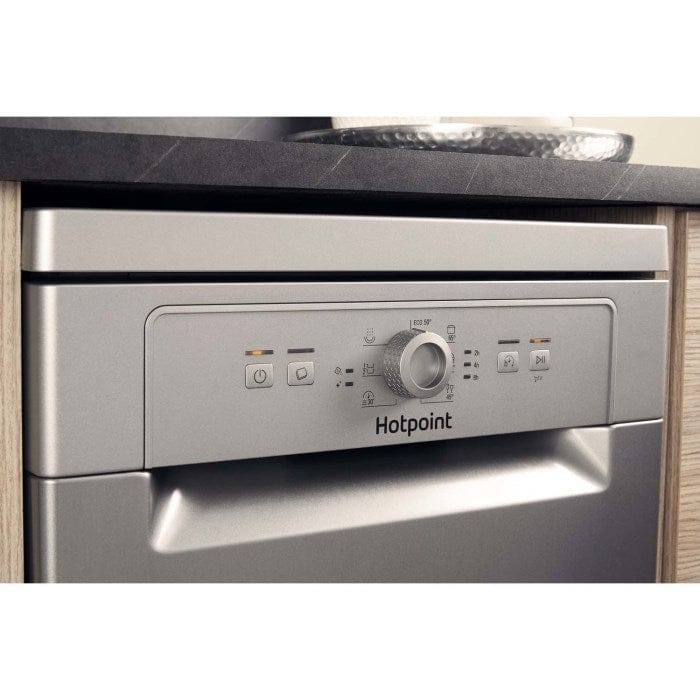 Hotpoint HSFE1B19S Aquarius Slimline 10 Place Freestanding Dishwasher - Silver | Atlantic Electrics