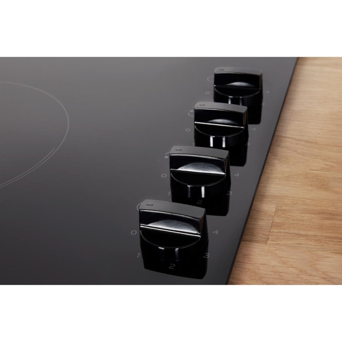 Indesit RI860C 58cm Ceramic Hob - Black | Atlantic Electrics