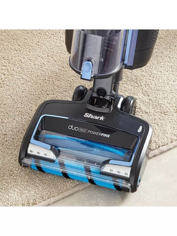 Shark ICZ300UKT Anti Hair Wrap Cordless Upright Vacuum Cleaner with PowerFins, Powered Lift-Away & TruePet - 60 Minute Run Tim | Atlantic Electrics