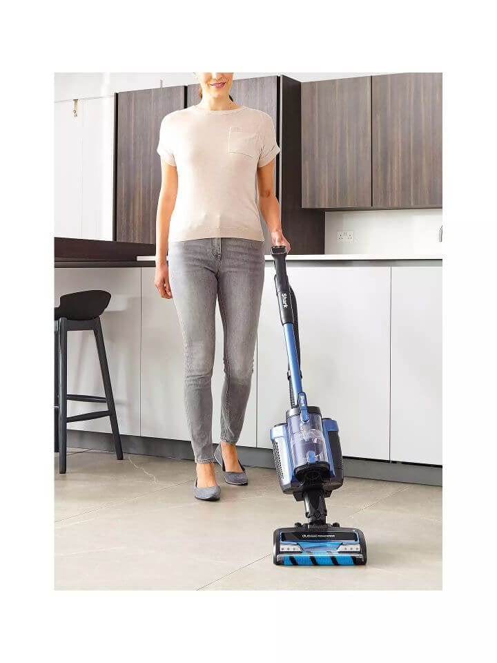 Shark ICZ300UKT Anti Hair Wrap Cordless Upright Vacuum Cleaner with PowerFins, Powered Lift-Away & TruePet - 60 Minute Run Tim | Atlantic Electrics