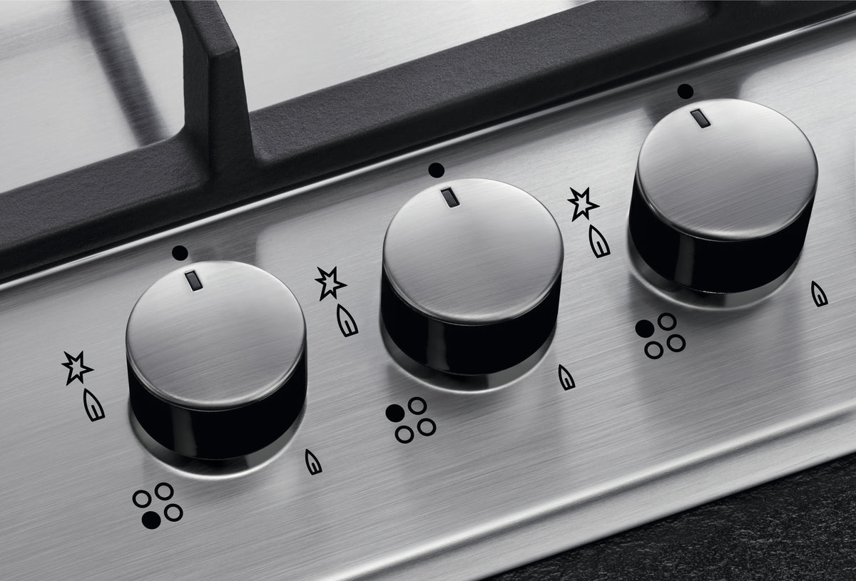 AEG HGX75400SM 75cm wide 5 burner gas hob with Triple crown burner. Black/Silver controls. Cast iro