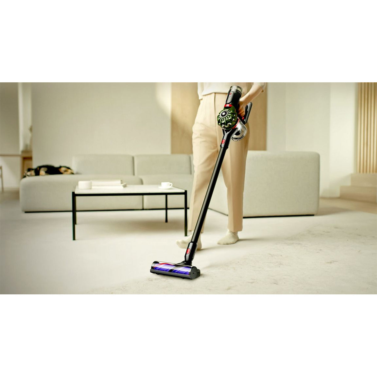 Dyson V8CYCLONENEW Cordless Vacuum with Furniture Cleaning Kit And 60 Minutes Run Time, Black/Green