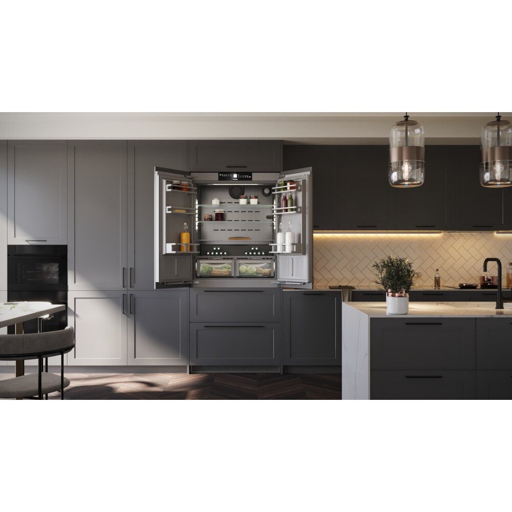 Liebherr ECBNe 8872 American Fridge Freezer, E Rated
