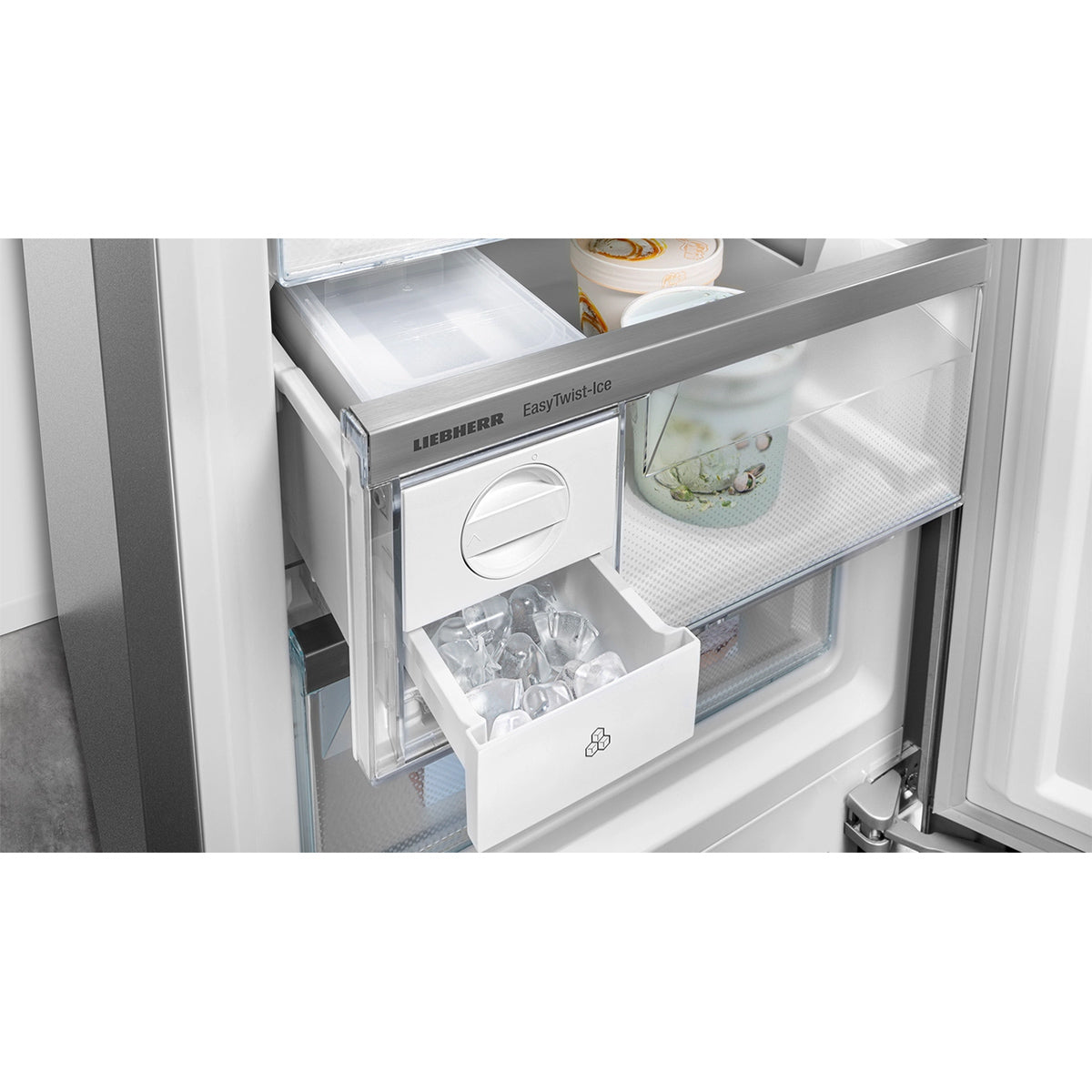 Liebherr CBNc 5223 Plus Freestanding Fridge Freezer With BioFresh And NoFrost, 320 Litre, 59.7cm Wide - White