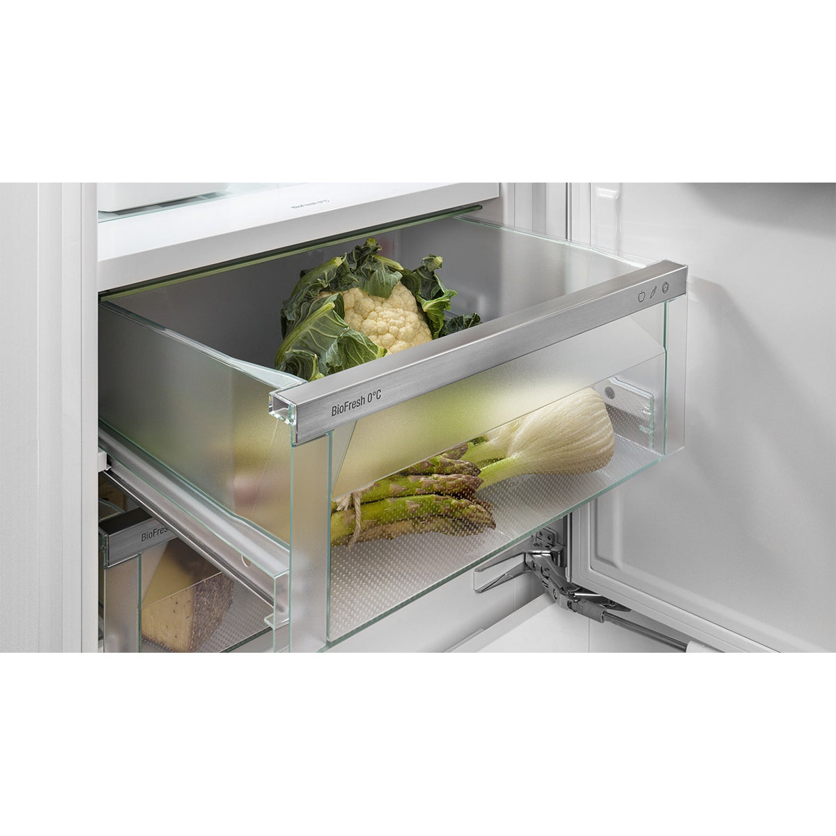 Liebherr ICBa 5123 Plus Integrated Combined Fridge Freezer With BioFresh, 255 Litre - 55.9cm Wide