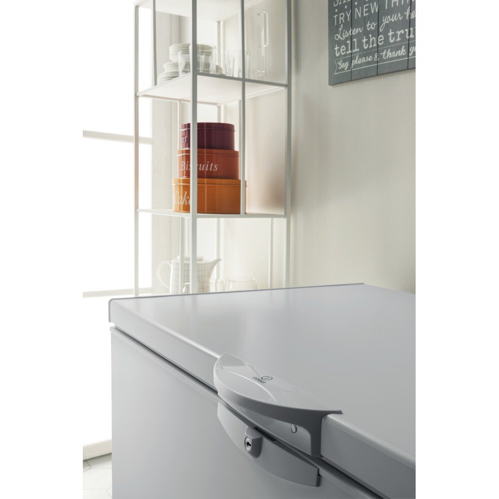 Indesit OS2A200H21 Freestanding 204 Litre Low Frost Chest Freezer - White | Atlantic Electrics - 42170995998943 