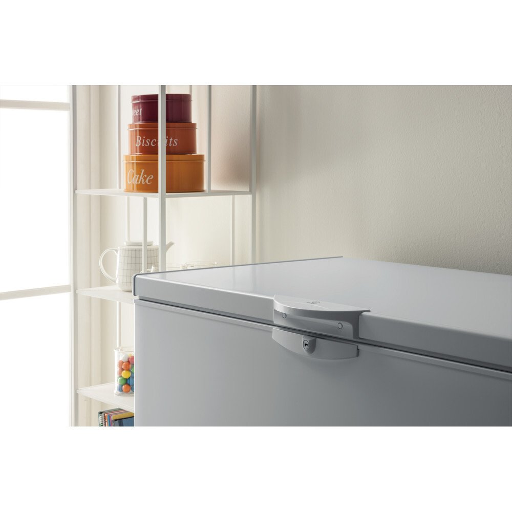 Indesit OS2A200H21 Freestanding 204 Litre Low Frost Chest Freezer - White | Atlantic Electrics - 42170995966175 
