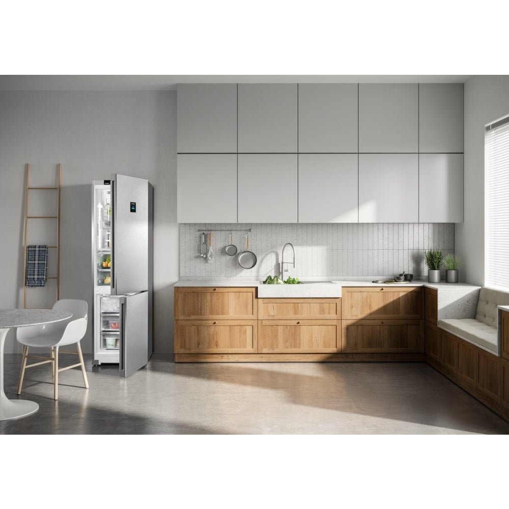 Liebherr CBNstb579i Fridge Freezer, Silver, B Rated | Atlantic Electrics - 42719037620447 