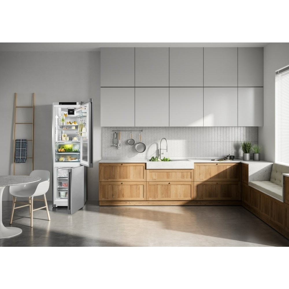 Liebherr CBNstb579i Fridge Freezer, Silver, B Rated | Atlantic Electrics - 42719037554911 