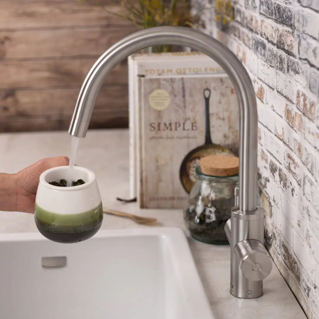 QETTLE Q9400PV Signature Modern 4-in-1 Boiling Water Tap With 4 Litre Tank, Stainless Steel