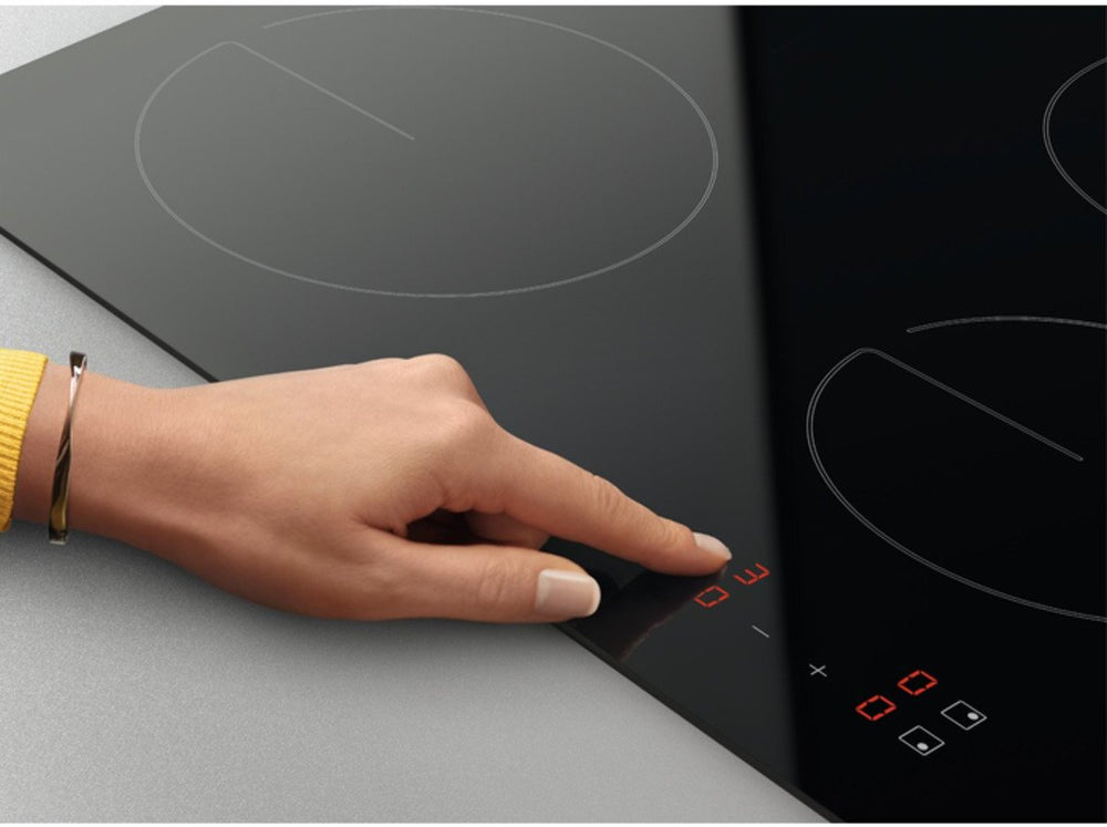 Zanussi ZHRN641K 60cm 4 Zone Ceramic Hob,Black - 41333112439007 