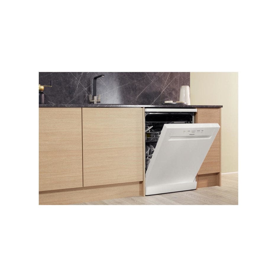 Hotpoint HFE2B26CNUK 13 Place Extra Efficient Freestanding Dishwasher White - Atlantic Electrics - 39477941797087 