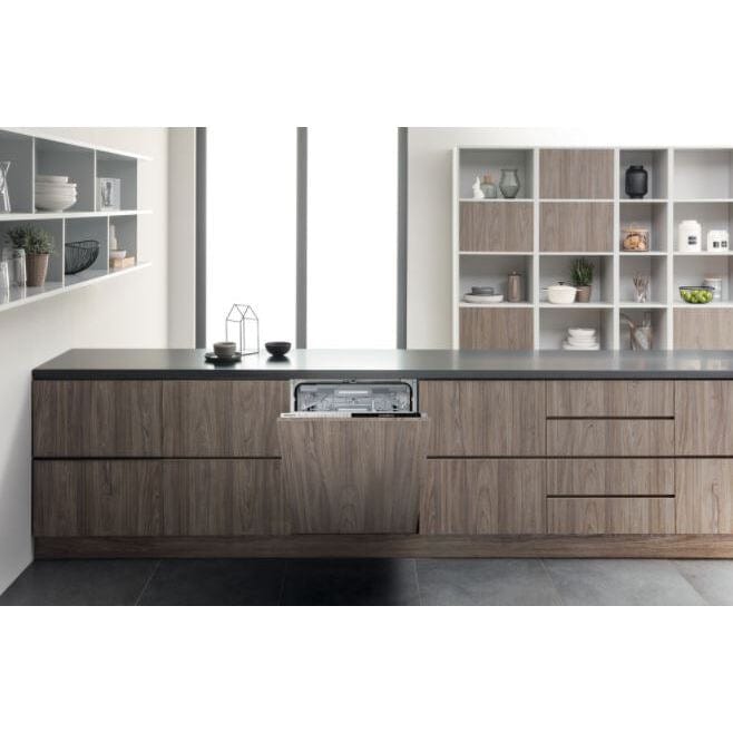 Hotpoint HIP4O539WLEGTUK Fully Integrated Standard Dishwasher - Stainless Steel Effect Control Panel with Fixed Door Fixing Kit | Atlantic Electrics