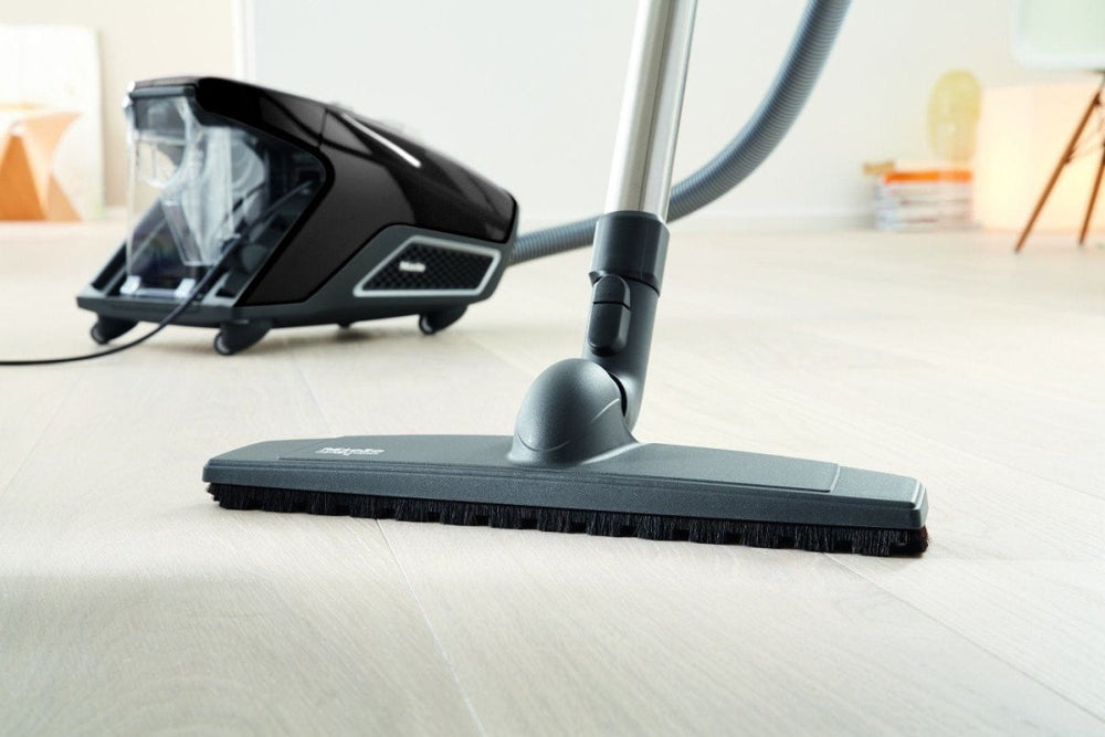 Miele Blizzard CX1 Parquet Powerline Hardfloor, 2 Litre, 890 W, Obsidian Black SKCF3 - Atlantic Electrics - 39478250438879 