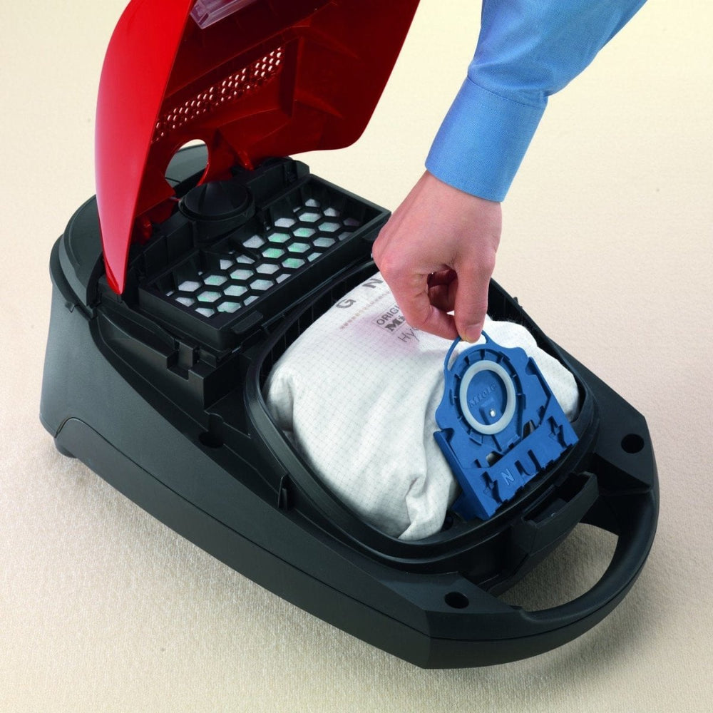 Miele Classic C1 PowerLine Vacuum Cleaner, 890 W, 4.5 Liters Energy Class C - Atlantic Electrics - 39478254403807 