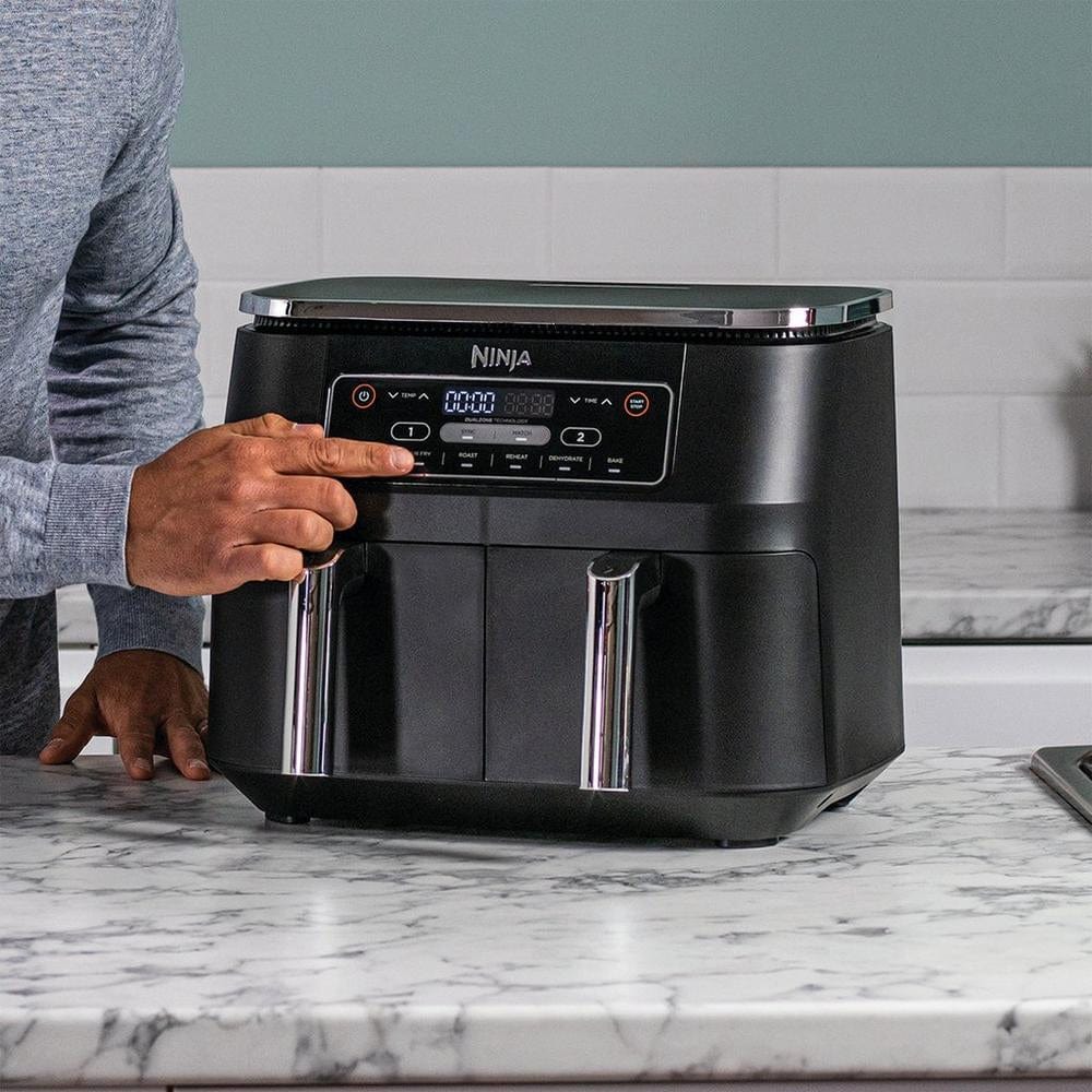 Ninja Foodi AF300UK 7.6L Dual Zone Air Fryer and Dehydrator - Black | Atlantic Electrics