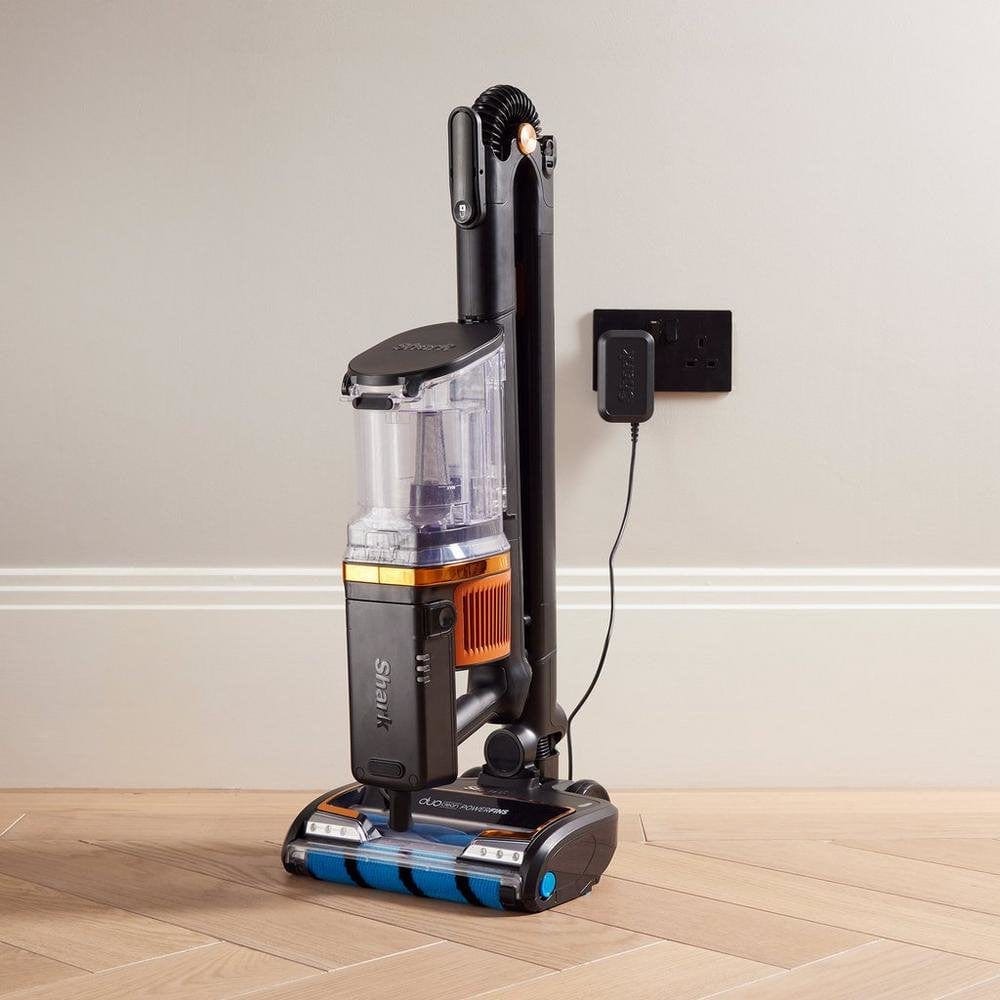 Shark IZ300UK Anti Hair Wrap Cordless Stick Vacuum Cleaner with PowerFins & Flexology 60 Minute Run Time Copper | Atlantic Electrics - 39478409691359 