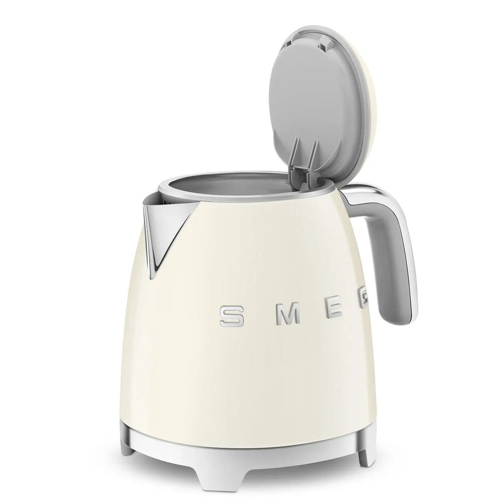 Smeg KLF05CRUK 0.8L Mini Kettle Cream, Retro 50's Style, Anti-Slip Base, Auto Shut Off, 1400W | Atlantic Electrics - 40179412336863 