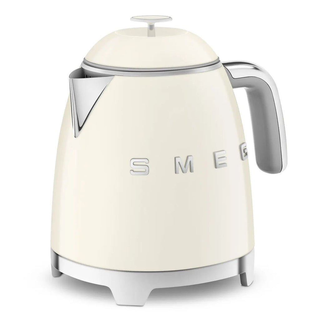 Smeg KLF05CRUK 0.8L Mini Kettle Cream, Retro 50's Style, Anti-Slip Base, Auto Shut Off, 1400W | Atlantic Electrics - 40179412140255 