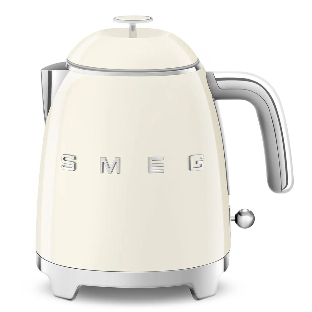 Smeg KLF05CRUK 0.8L Mini Kettle Cream, Retro 50's Style, Anti-Slip Base, Auto Shut Off, 1400W | Atlantic Electrics - 40179412074719 