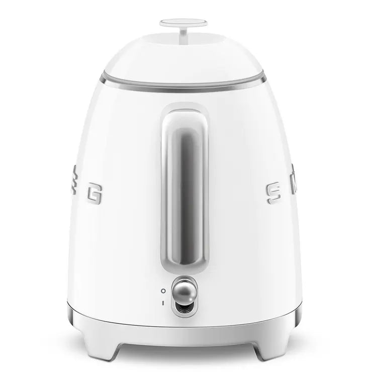 Smeg KLF05WHUK 0.8L Mini Kettle White, Retro 50's Style, Anti-Slip Base, Auto Shut Off, 1400W | Atlantic Electrics