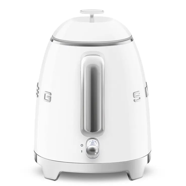Smeg KLF05WHUK 0.8L Mini Kettle White, Retro 50's Style, Anti-Slip Base, Auto Shut Off, 1400W | Atlantic Electrics